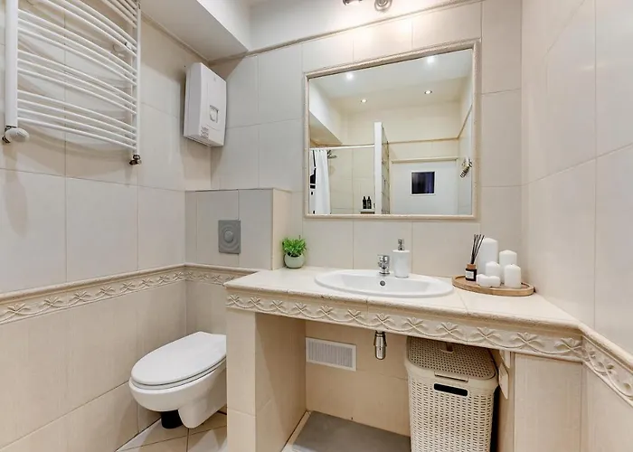 Seaside & Center By Downtown Apartmán