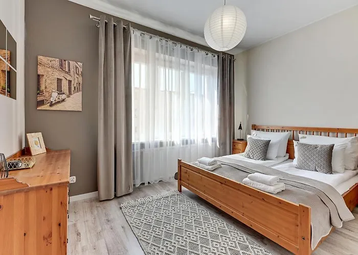 Seaside & Center By Downtown